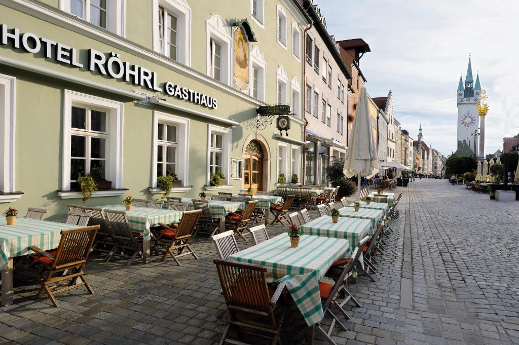 Hotel & Gasthaus DAS RÖHRL Straubing Theresienplatz 36, 94315 Straubing