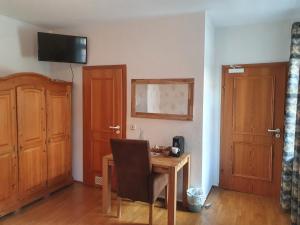 Hôtel Hotel Gasthof Alte Post Hauptstraße 3 68794 Rheinhausen Bade-Wurtemberg
