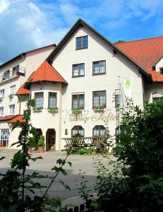Hôtel Hotel Gasthof am Selteltor Westerheimerstr. 3 73349 Wiesensteig Bade-Wurtemberg