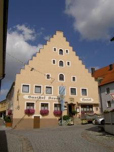 Hôtel Hotel-Gasthof Krone Marktplatz 1 91171 Greding Bavière