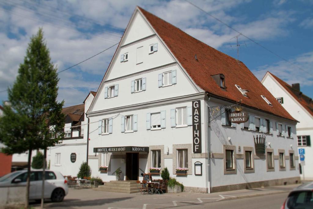 Hotel Gasthof Krone Augsburger Str. 9, 86441 Zusmarshausen