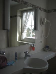 Hôtel Hotel-Gasthof Maisberger Bahnhofstr. 54 85375  Neufahrn bei Freising Bavière