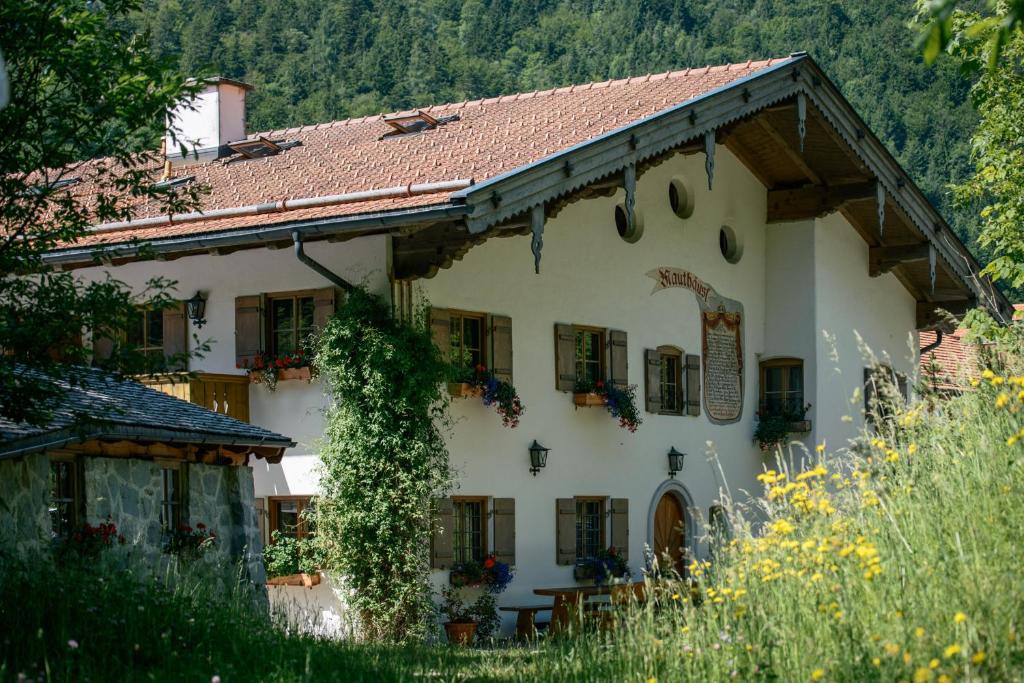 Hotel-Gasthof Mauthäusl Mauthäusl 1, 83458 Weißbach
