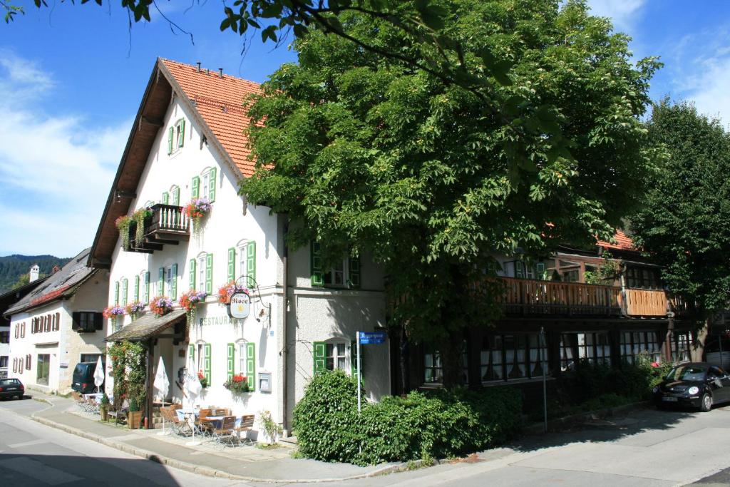 Hôtel Hotel-Gasthof Rose Dedlerstrasse 9 82487 Oberammergau