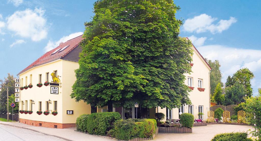 Hôtel Hotel & Gasthof Zum Löwen Mühlhäuser Chaussee 34 99817 Eisenach