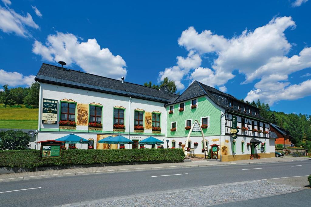 Hotel Gasthof zum Walfisch Klingenthaler Str. 48, 08267 Klingenthal