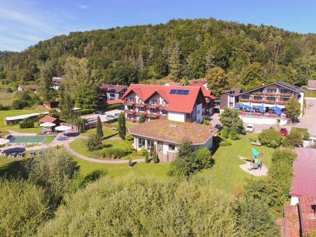 Hotel & Gasthof Zur Linde Bachweg 2, 85110 Kipfenberg