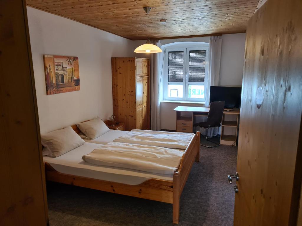Hotel & Gasthof zur Post Stadtplatz 21, 84494 Neumarkt-Sankt Veit