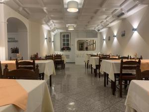 Hôtel Hotel Gold´ne Krone Am Markt 4 55276 Oppenheim Rhénanie-Palatinat