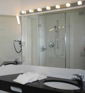 Hôtel Hotel Goldenes Kreuz Haidplatz 7 93047 Ratisbonne Bavière