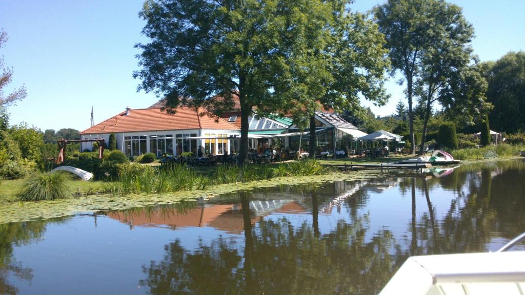 Hotel Grüner Baum Stremmestrasse 24, 39307 Genthin