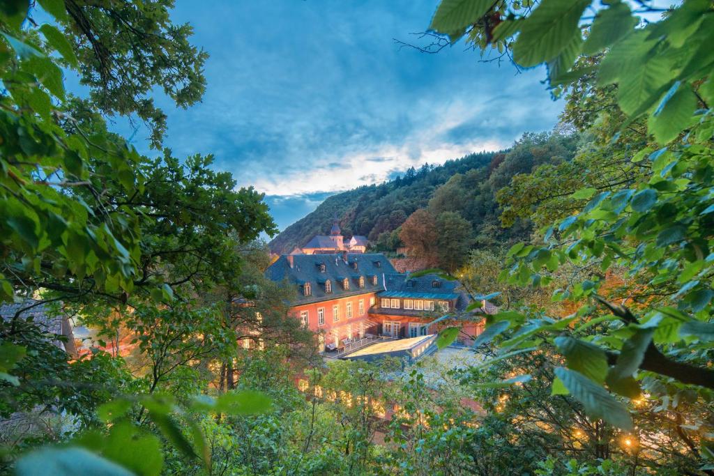 Hotel Hartl's Lindenmühle Kolonnadenweg 1, 95460 Bad Berneck im Fichtelgebirge