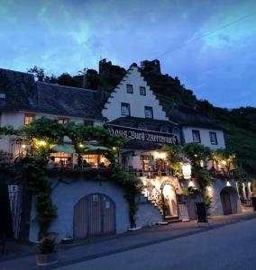 Hôtel Hotel Haus Burg Metternich Moselstr. 2 56814 Beilstein Rhénanie-Palatinat