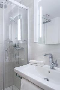 Hôtel Hotel Haus Delecke Linkstraße 10-14 59519 Möhnesee Rhénanie du Nord - Westphalie