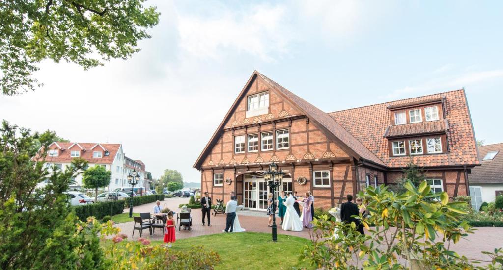 Hotel Hennies Hannoversche Str. 40, 30916 Isernhagen
