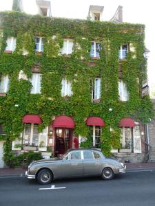 Hôtel Hotel Henri IV 16 rue du Havre 76460 Saint-Valery-en-Caux Normandie