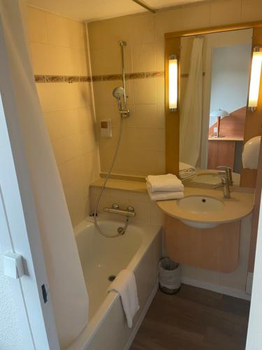 Hotel inn design Macon Sancé ex kyriad