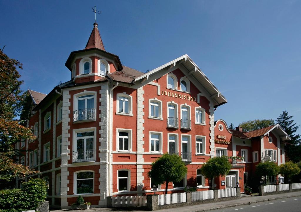 Hotel Johannisbad Rosenheimer Strasse 45, 83043 Bad Aibling