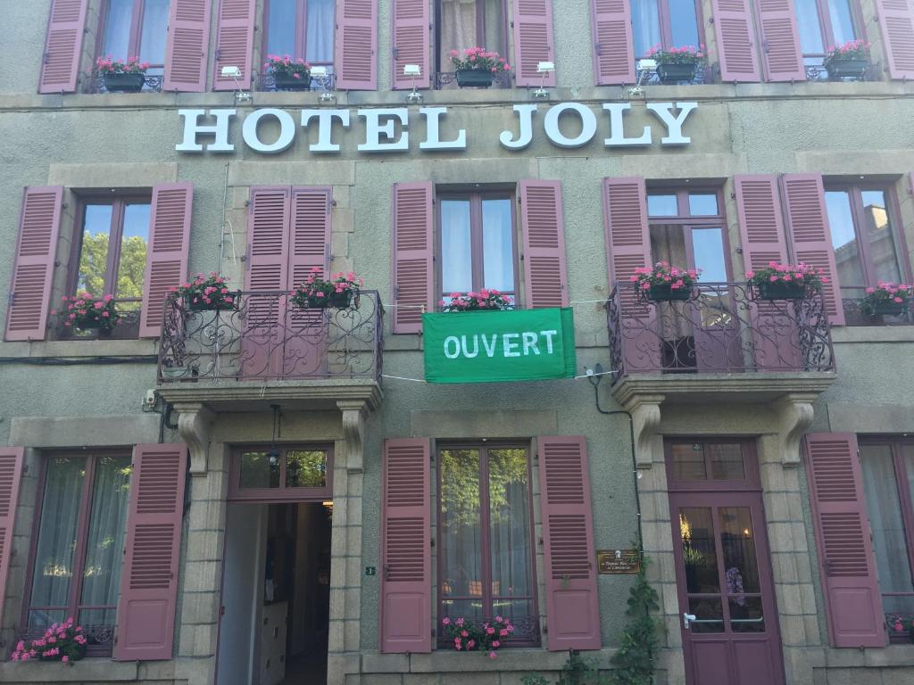 Hôtel Hotel Joly 3-12 rue de Bazennerye 23800 Dun-le-Palestel