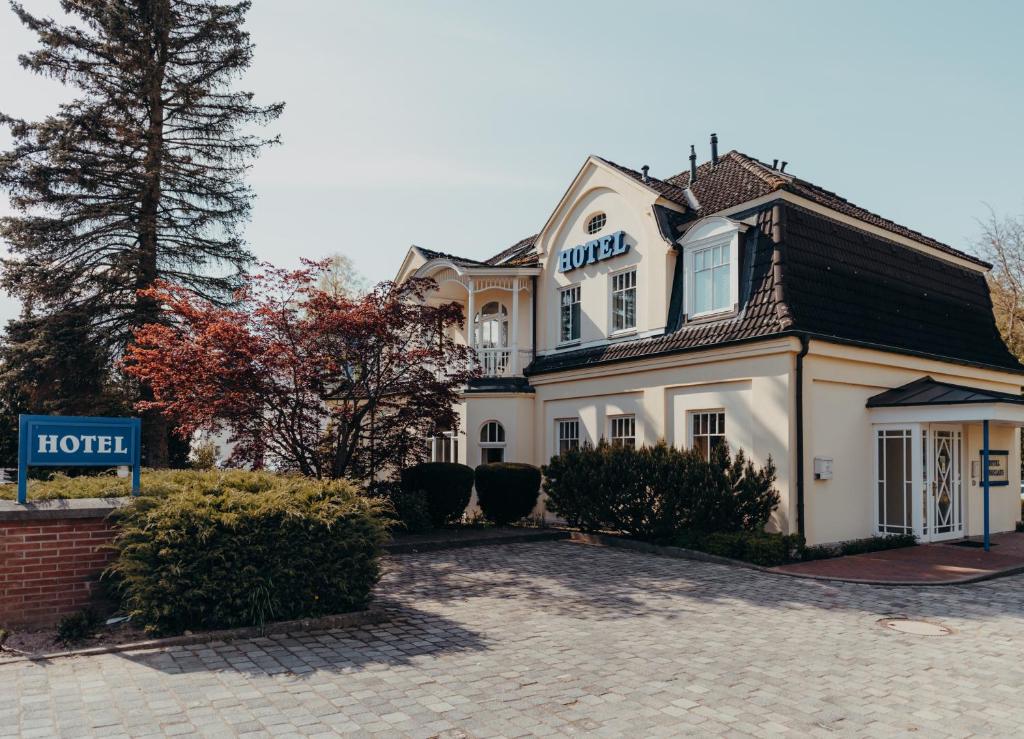 Hotel Jungclaus Hamburger Landstr. 21, 21465 Wentorf bei Hamburg