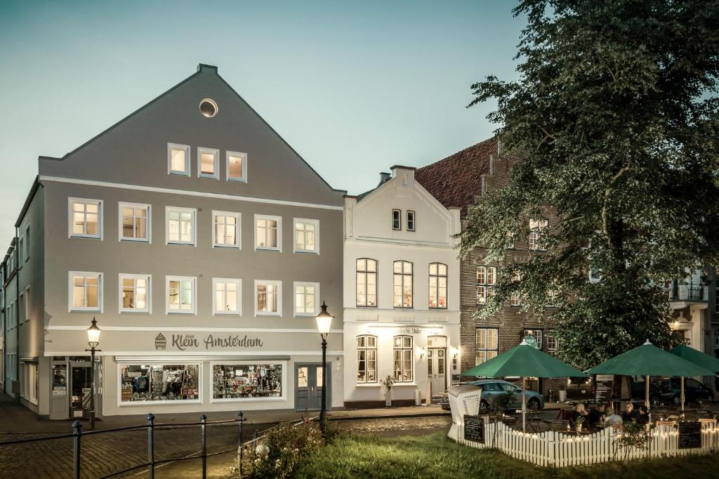 Hôtel Hotel Klein Amsterdam Am Mittelburgwall 28 25840 Friedrichstadt