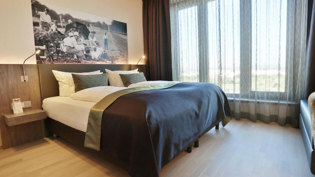 Hôtel Hotel Köln11 im Kölner Golfclub Freimersdorfer Weg 43 50859 Cologne