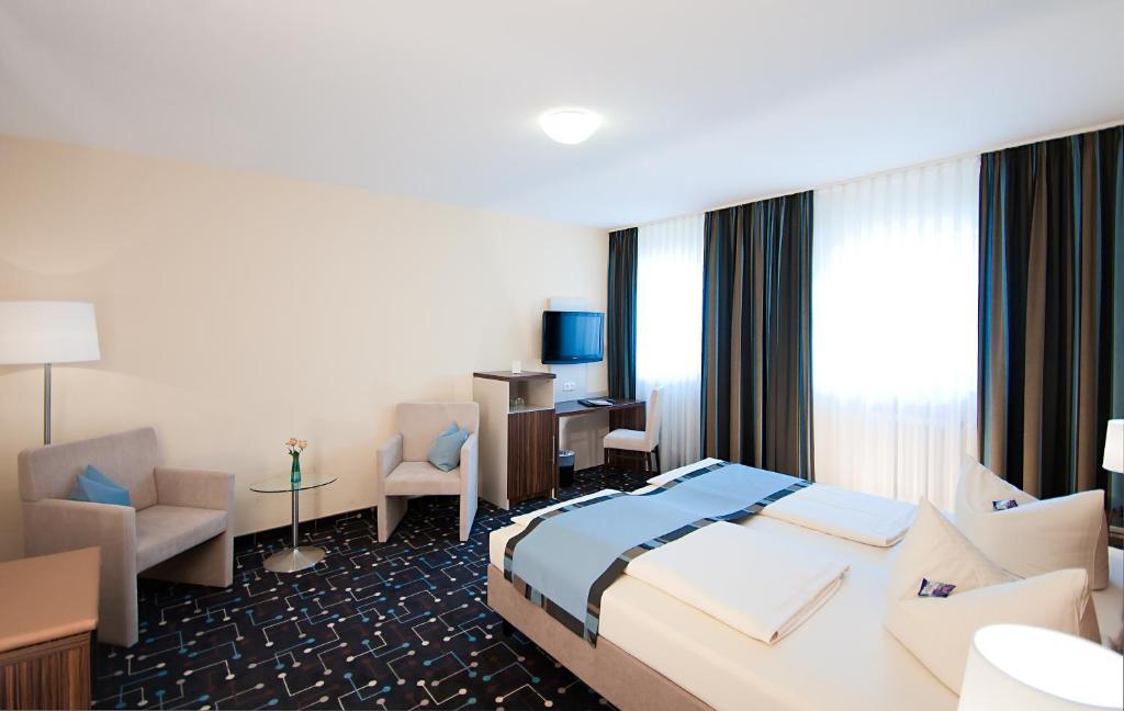 Hôtel Hotel Königer Erdinger Strasse 8 85652 Pliening