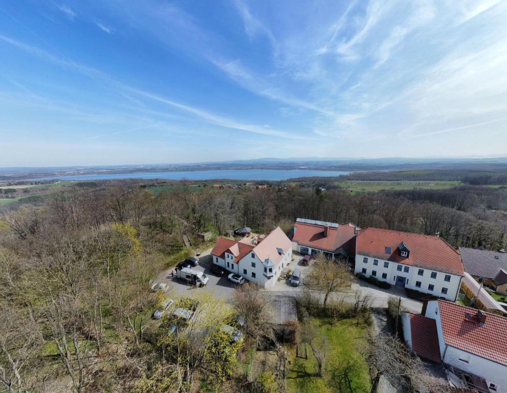 Hotel Kreuzbergbaude beim Berzdorfer See Am Kreuzberg 25, 02829 Görlitz