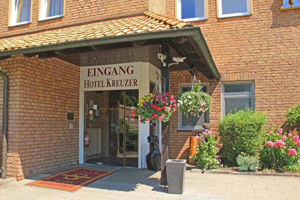 Hotel Kreuzer Rissener Str.195, 22559 Wedel