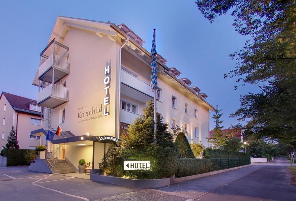 Hôtel Hotel Kriemhild am Hirschgarten Guntherstrasse 16 80639 Munich