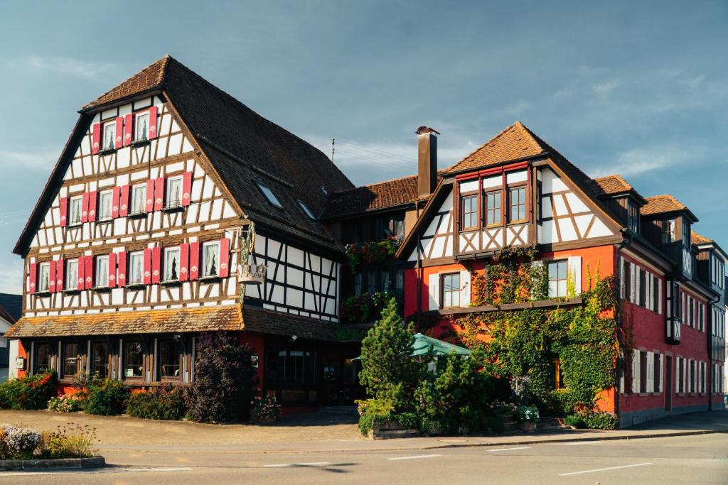 Hotel Krone Schrambergerstr. 39, 78727 Beffendorf