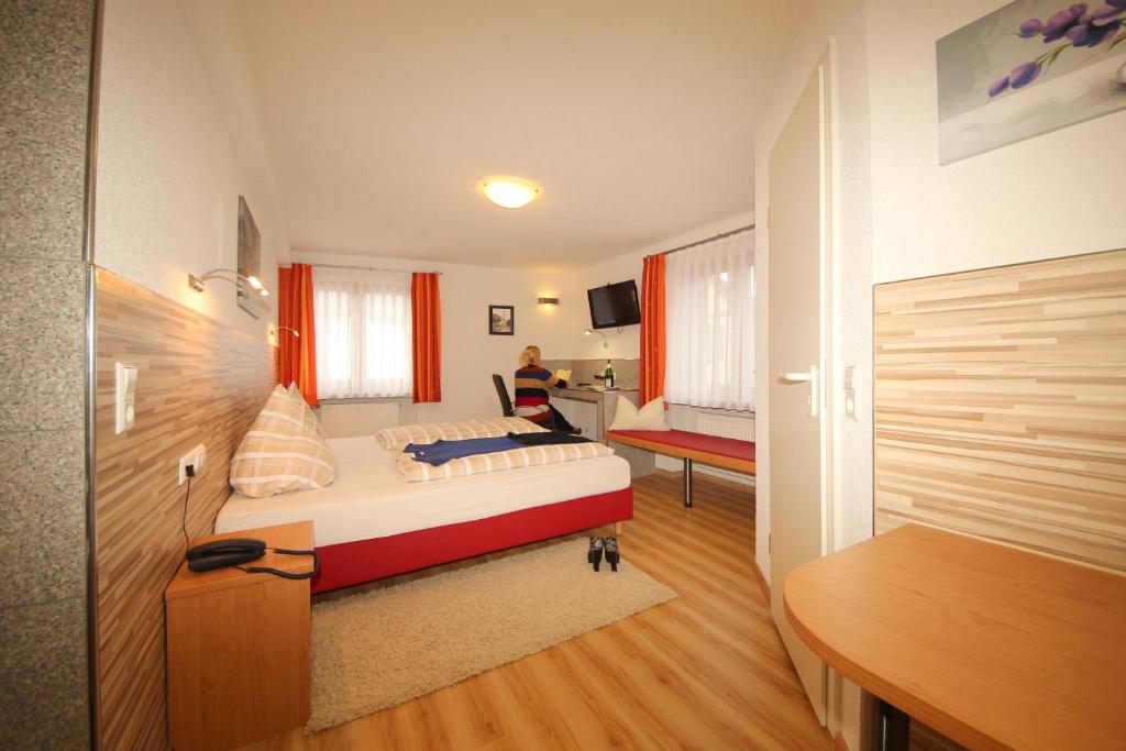 Hotel Krone Stühlingen - Das Tor zum Südschwarzwald Stadtweg 2, 79780 Stühlingen