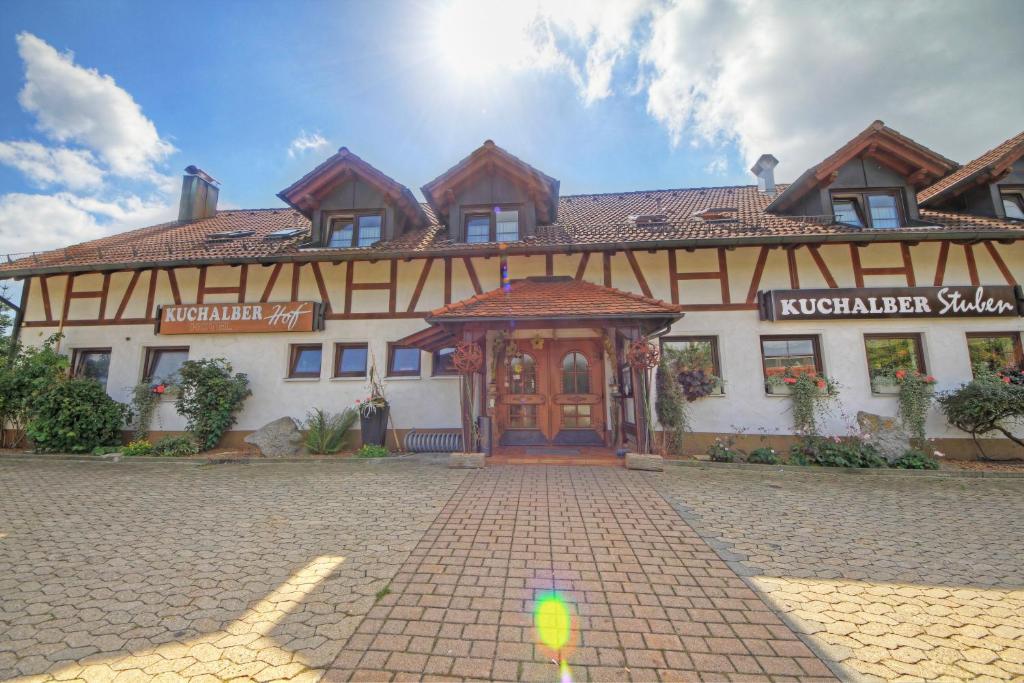 Hotel Kuchalber Hof Kuchalb 10, 73072 Donzdorf