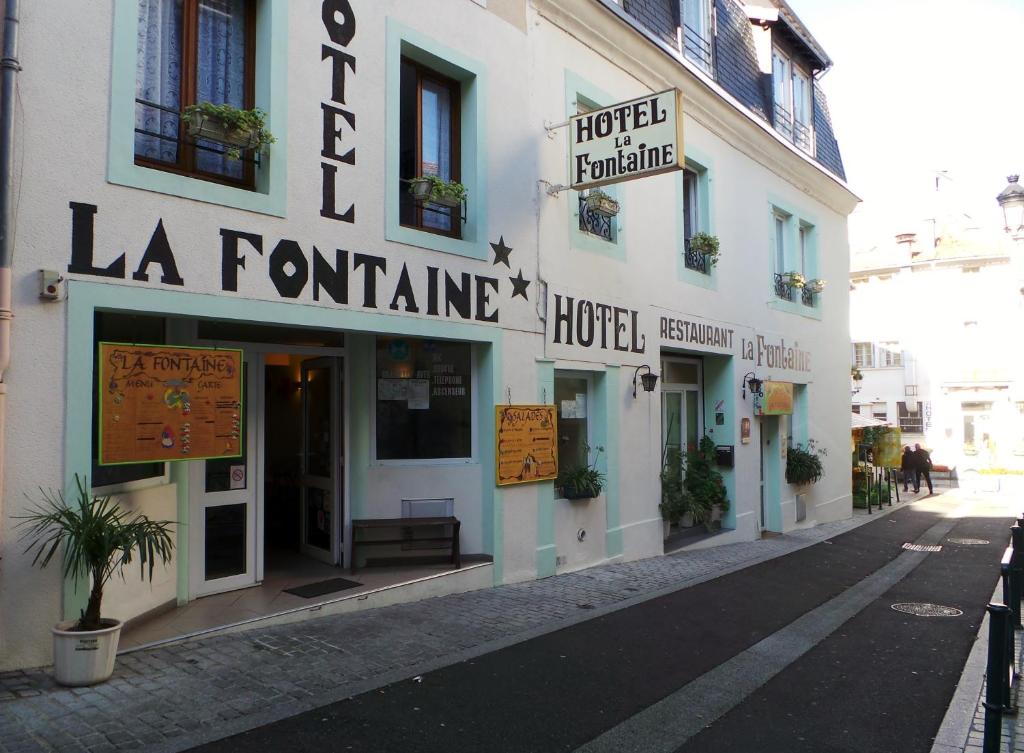 Hôtel Hôtel La Fontaine 3 et 5 Passage de la Fontaine 65100 Lourdes