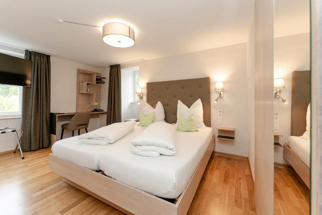 Hôtel Hotel Landgasthof Fischer Memminger Str. 35 89281 Altenstadt