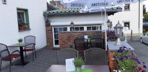 Hôtel Hotel Landgasthof Hölzer Auf dem Krittenschlag 23 58730 Fröndenberg/Ruhr Rhénanie du Nord - Westphalie