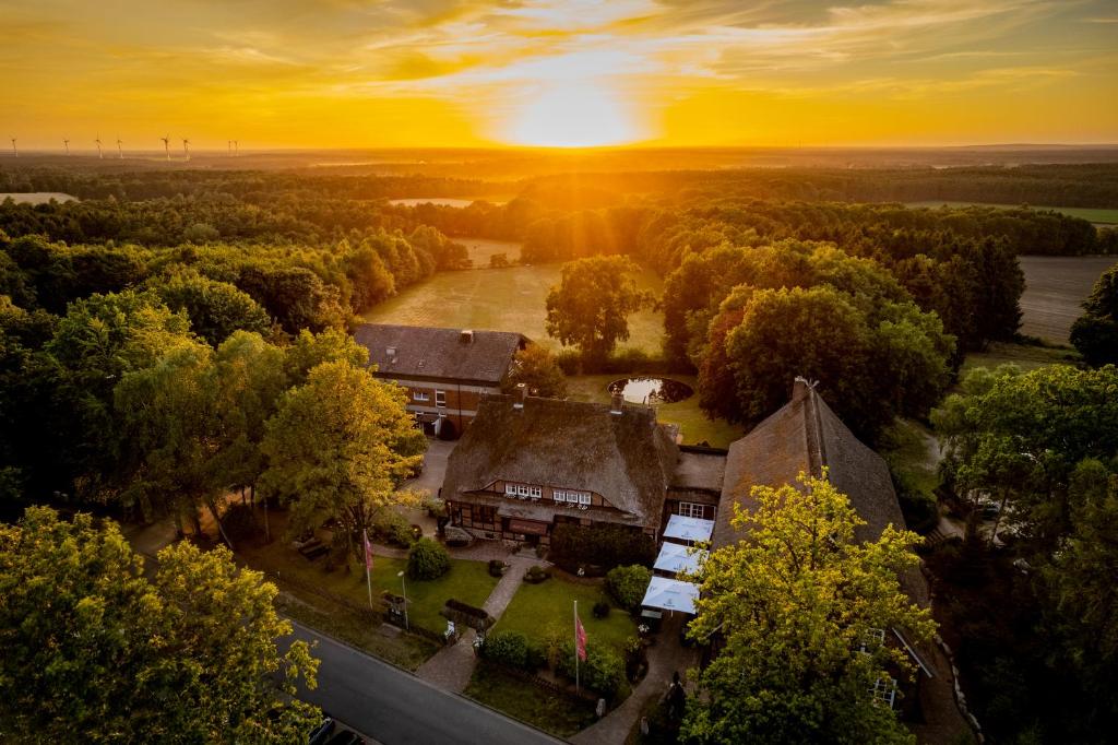 Hotel Landhaus Höpen Höpener Weg 13, 29640 Schneverdingen