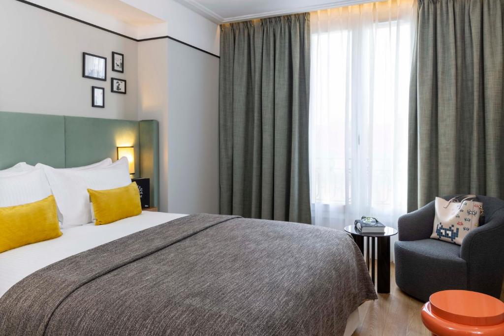 Hôtel Hotel Le 37 Bis 37 bis Avenue du Roule 92200 Neuilly-sur-Seine