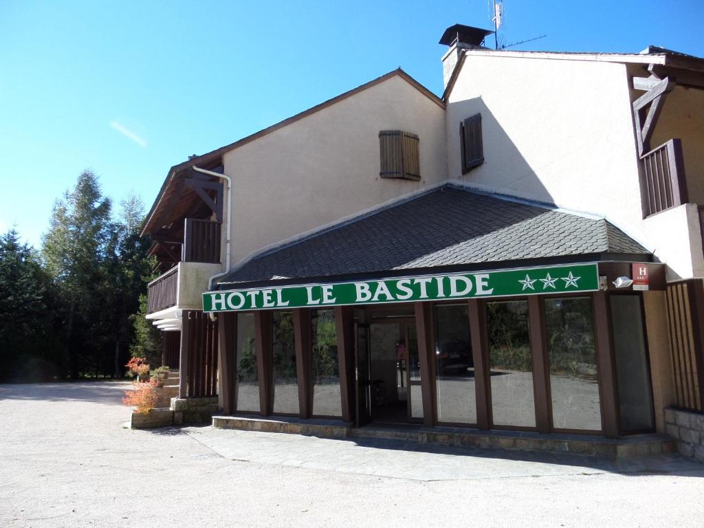 Hôtel Hôtel le bastide Route de Marvejols 48260 Nasbinals