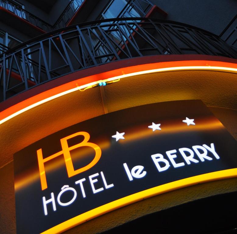 Hotel Le Berry 1 Place Pierre Semard, 44600 Saint-Nazaire