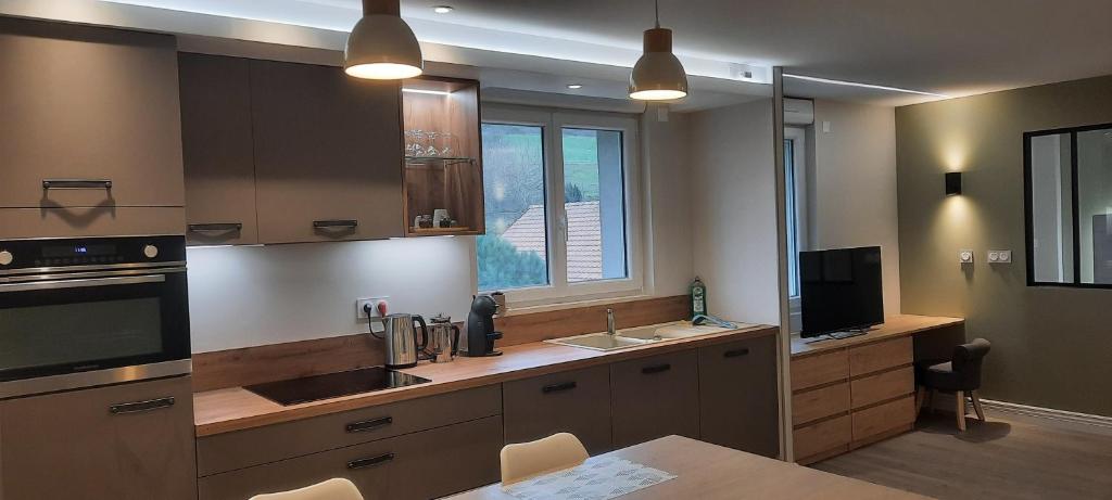 Hotel Le Cardinal Rueil Centre 92500 Rueil-Malmaison
