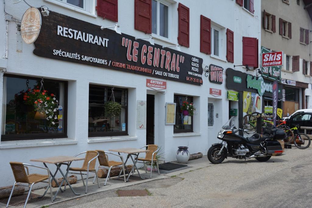 Hotel Le Central D913, centre station, 73230 La Féclaz