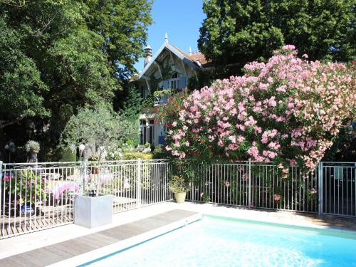 Hôtel le Chalet Fleuri