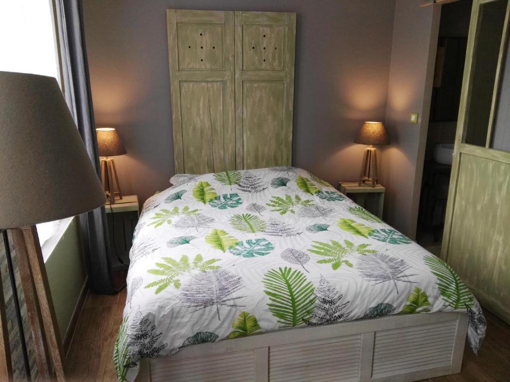 HÔTEL LE CHAPON FIN 82200 Moissac