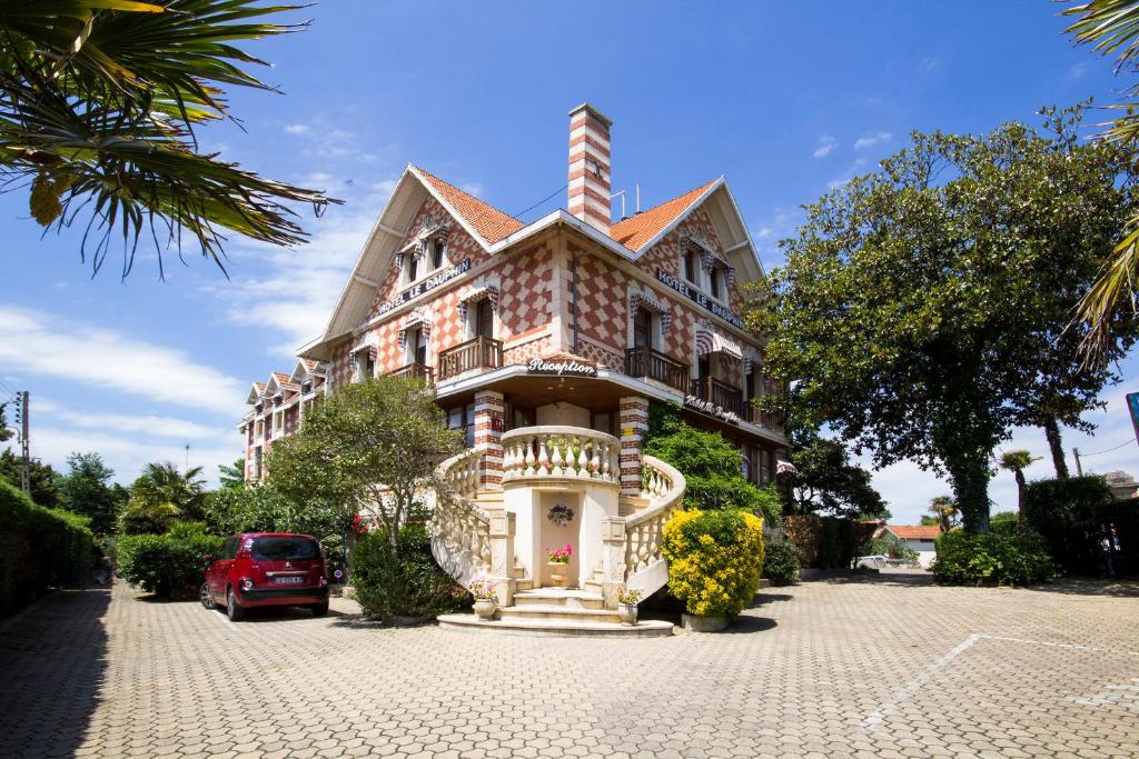 Hôtel Le Dauphin 7, Avenue Gounod, 33120 Arcachon