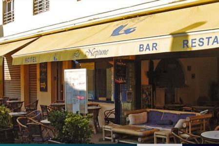 Hôtel Hôtel Le Neptune 12 Rue de la Plage 33780 Soulac-sur-Mer