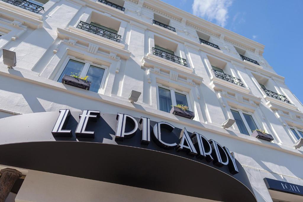 Hôtel Hôtel Le Picardy 6 Rue Dachery 02100 Saint-Quentin