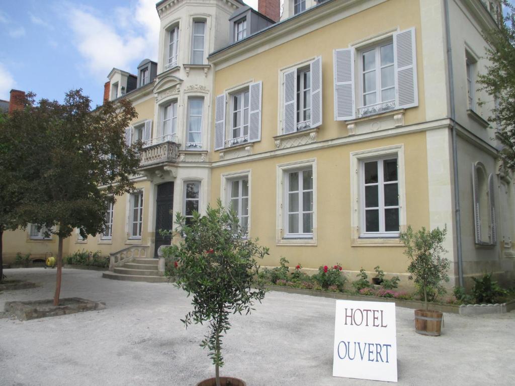 Hôtel Hôtel Le Saint Martin 33 rue d'Erve 72300 Sablé-sur-Sarthe