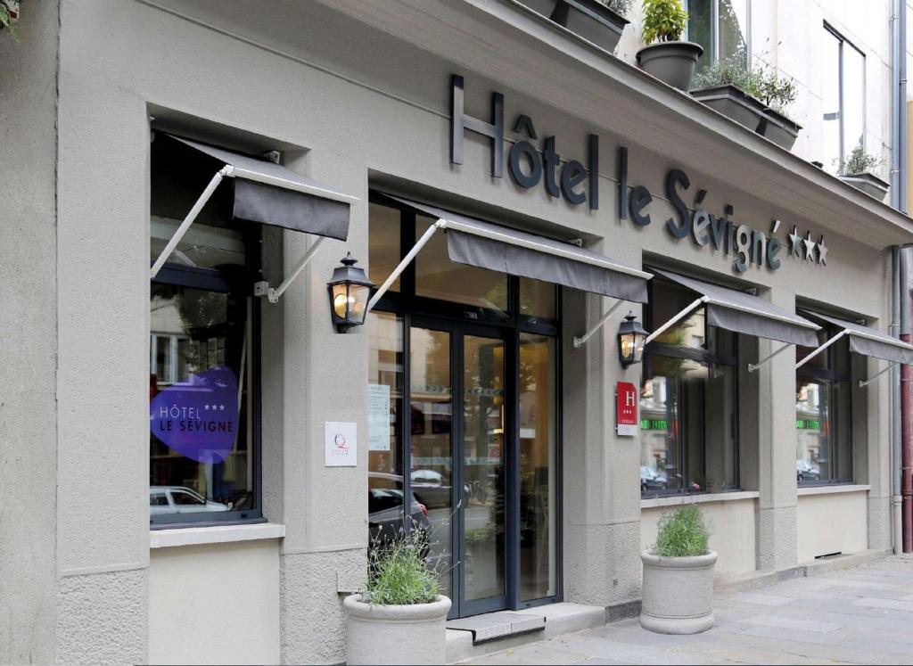 Hôtel Hotel Le Sevigne - Sure Hotel Collection by Best Western 47 bis, Avenue Jean-Janvier 35000 Rennes