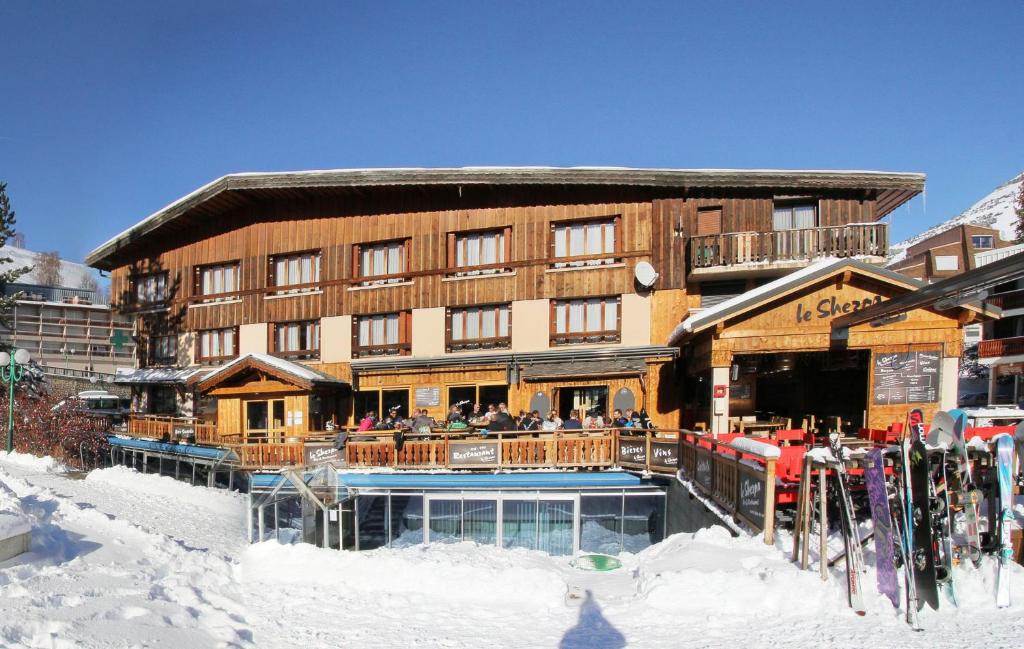 Hôtel Hotel le Sherpa 80 Av de la Muzelle 38860 Les Deux Alpes